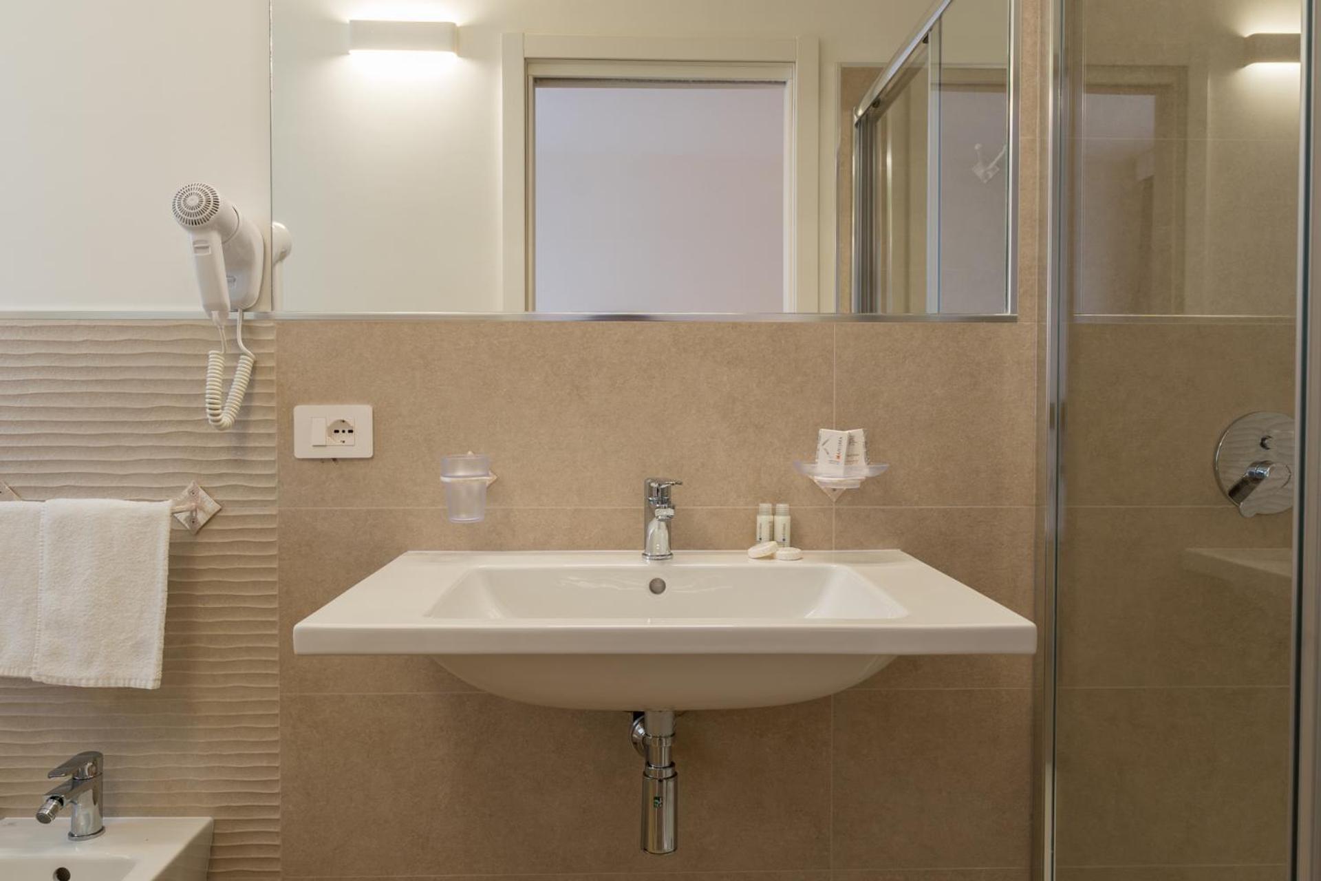 Landlord Hotel Alghero Bagian luar foto