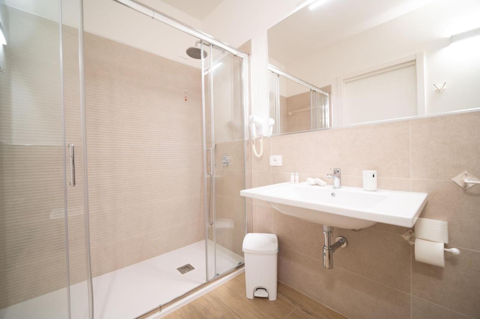 Landlord Hotel Alghero Bagian luar foto