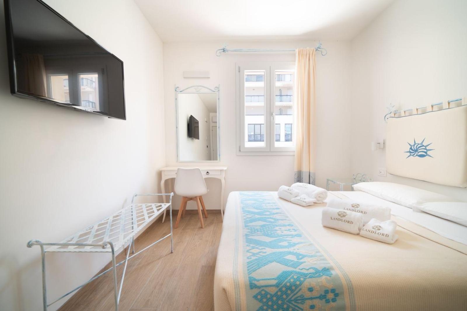 Landlord Hotel Alghero Bagian luar foto